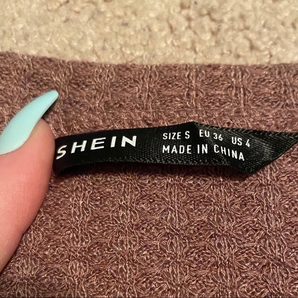 Waffle Knit Crop Tee V Neck - Picture 3 of 3